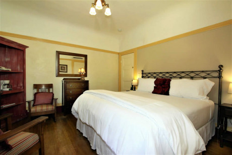 The Napa Inn - Oak Room